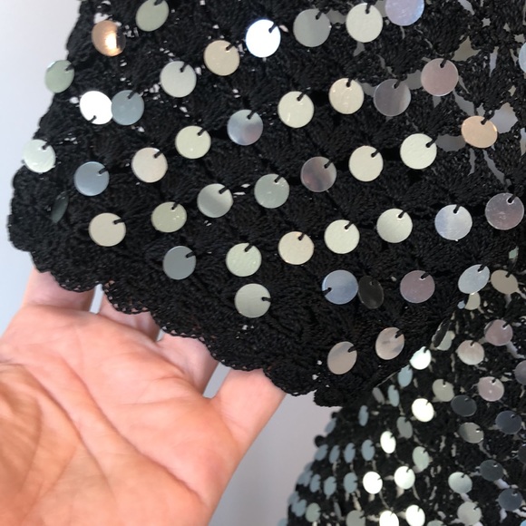 One of a kind sweater😍 - Picture 4 of 8